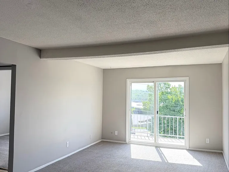 242 Bennett Ave #4B — Photo 2