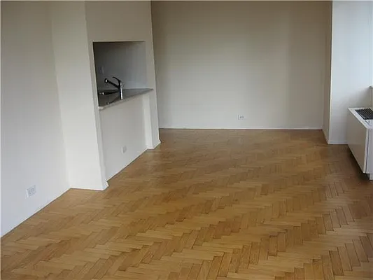 Rented by RELO REDAC INC. | media 17