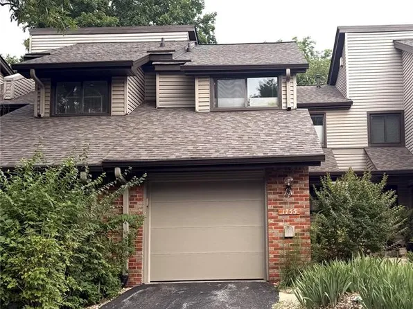 1755 Robin Knoll Ct, Saint Louis, MO 63146