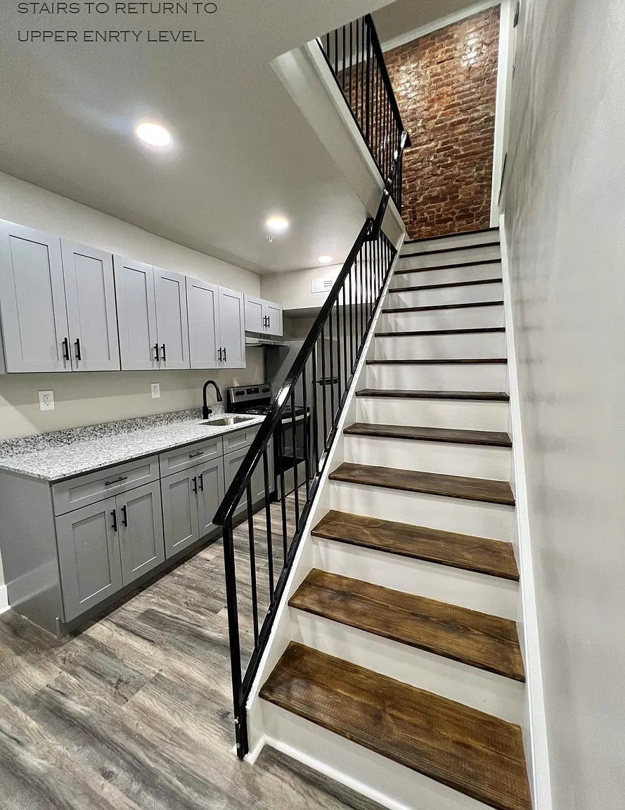 3 bed, $1,450 — Photo 2