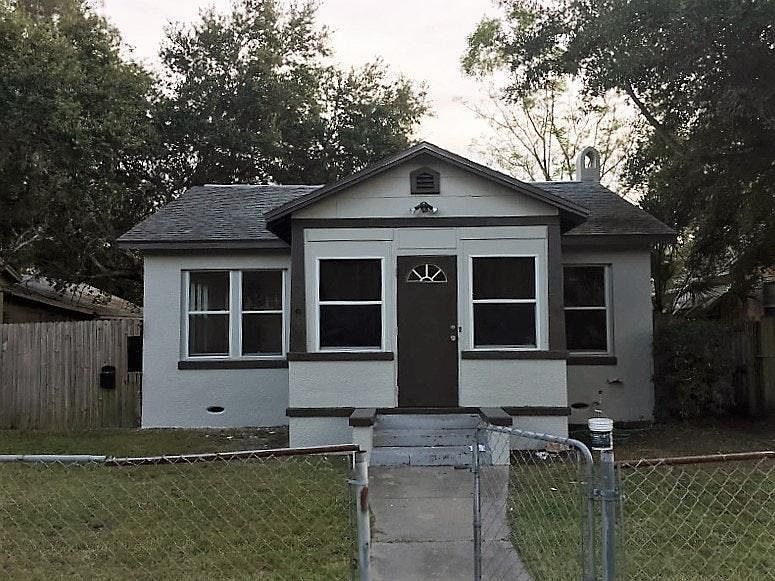 1st image of 660 Paris Ave S