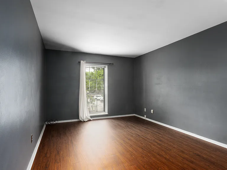 5191 W 75th St — Photo 5
