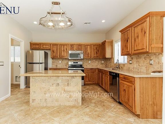 4th image of 478 E Bradstock Way
