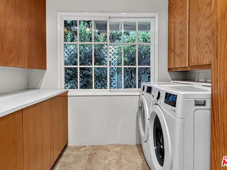 510 Toyopa Dr — Photo 29