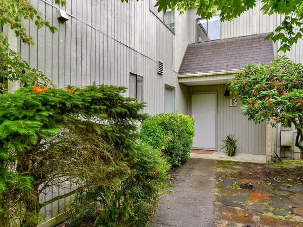 8419 25th Ave SW Unit B, Seattle, WA 98106