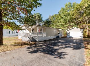 2 Carriage Way, Alfred, ME 04002