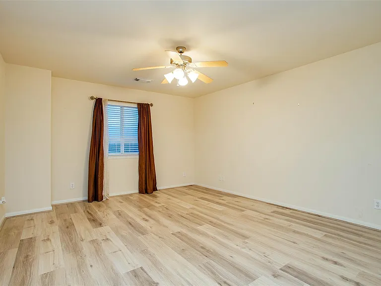 21707 Mount Elbrus Way — Photo 29