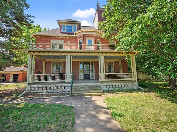 116 E Mill St, Lindsborg, KS 67456