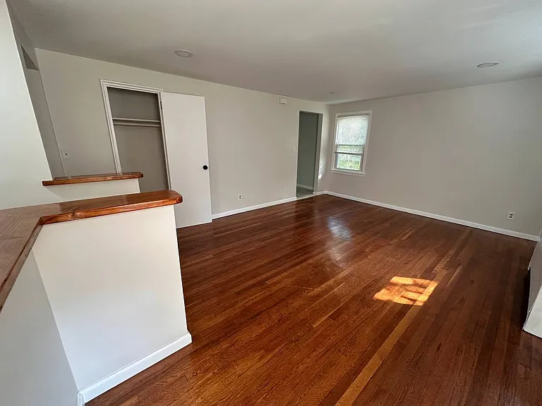 14 Byron Pl #2 — Photo 9