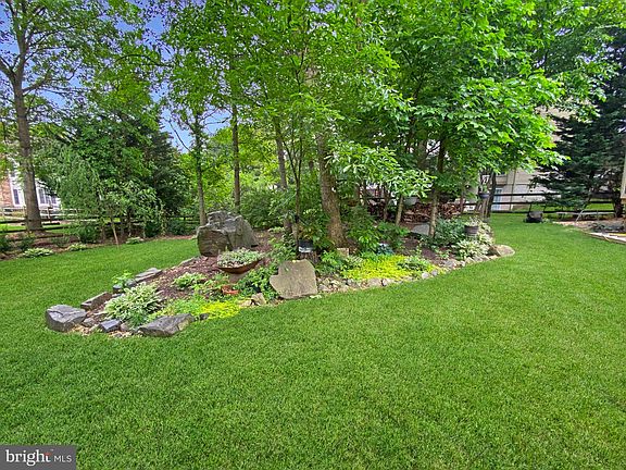4th image of 15411 Cedarhurst Ct