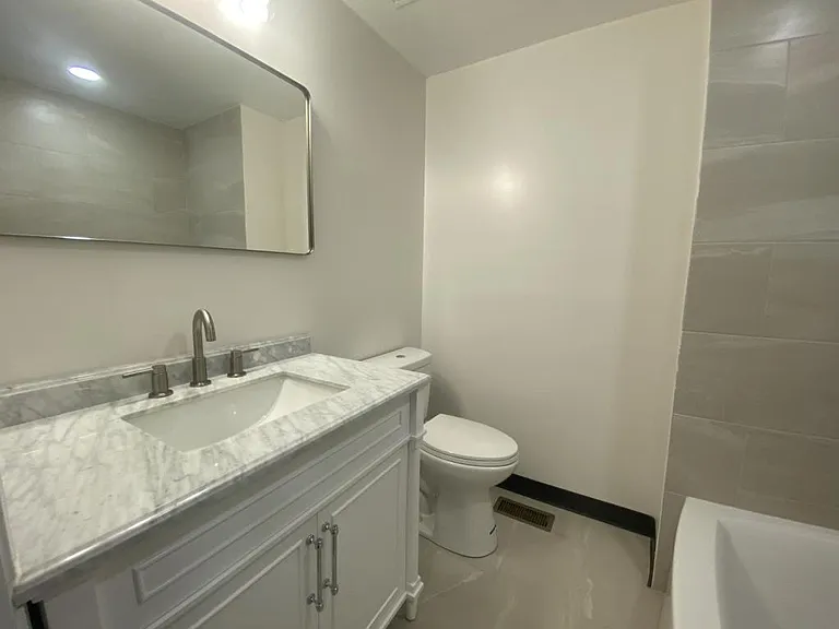 5622 Midwood Ave #1 — Photo 25
