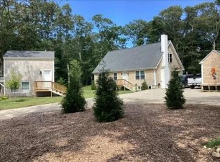 46 Wood Chips Cir, Tisbury, MA 02568