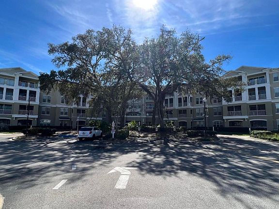 3rd image of 8290 Gate Pkwy W Unit 518