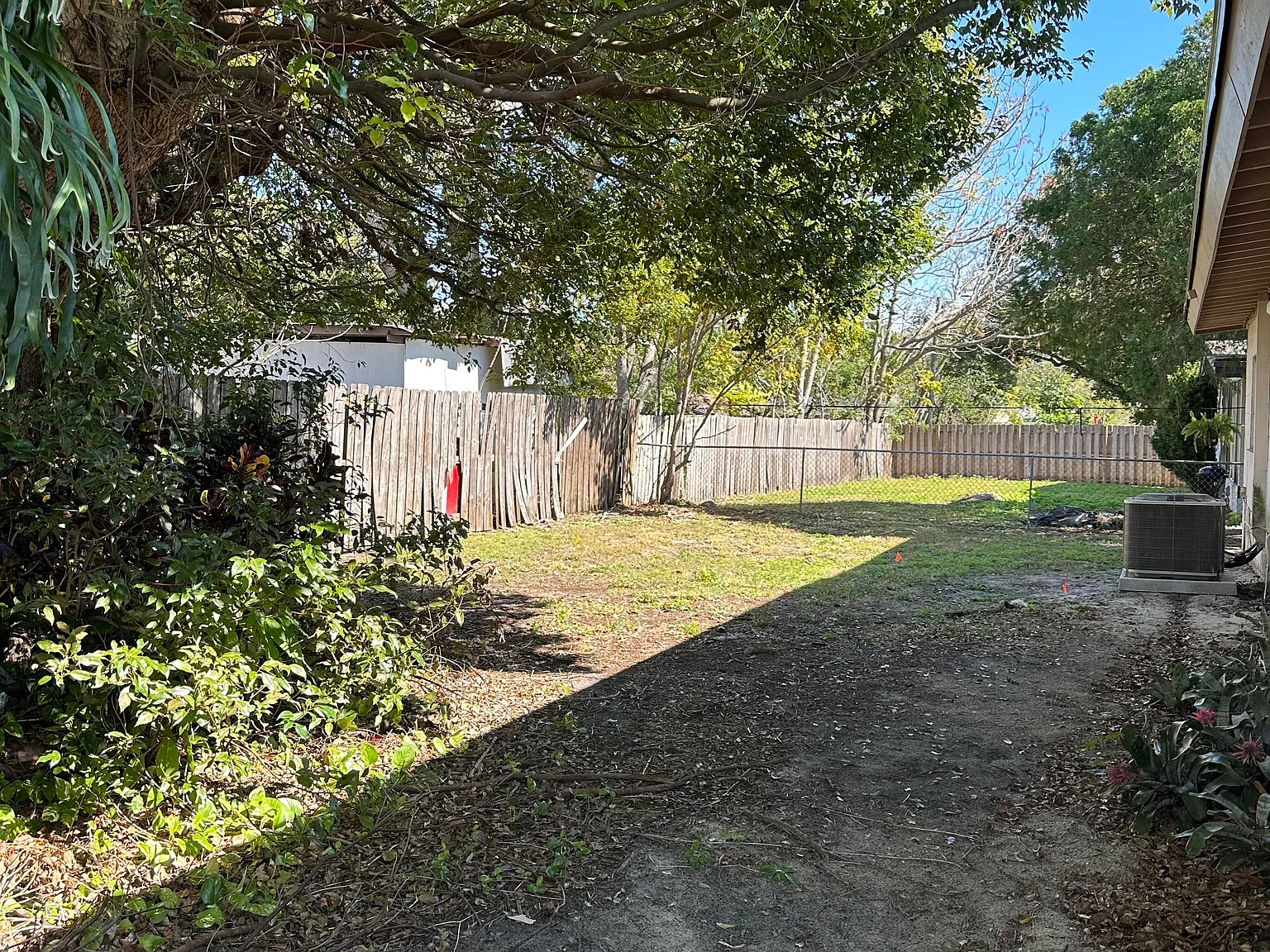 4523 Rossmore Dr — Photo 3