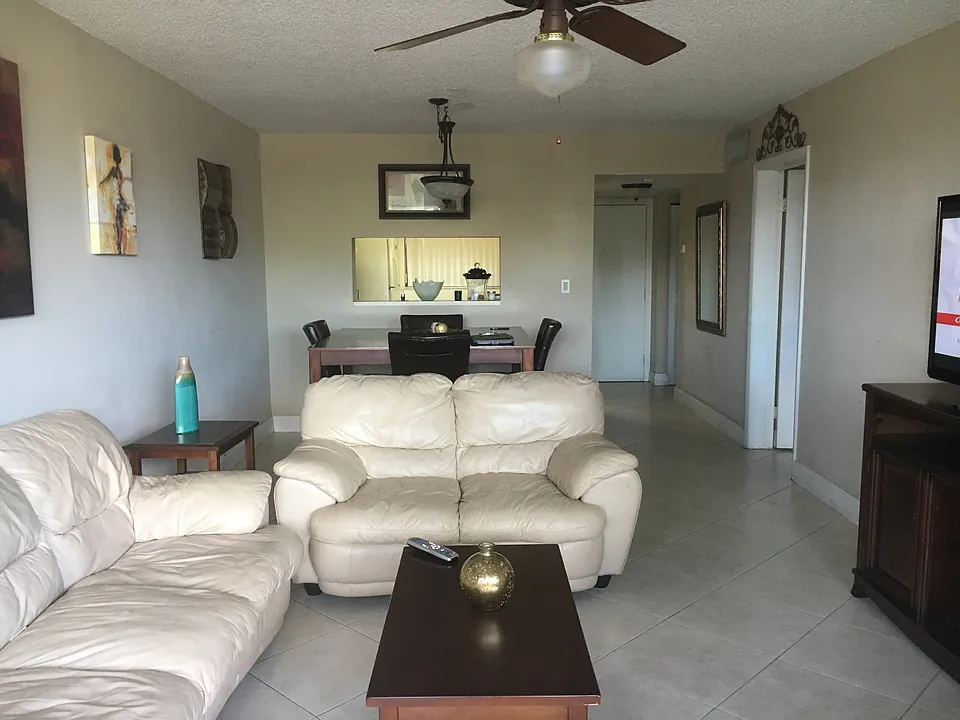 10865 SW 112th Ave #114