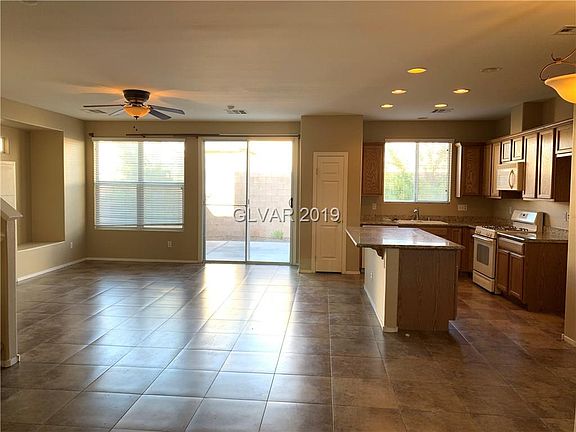 3rd image of 5837 Tamarack Lodge Ln