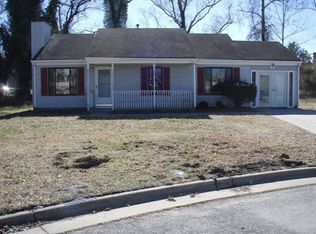 1501 Lincoln Ct, Chesapeake, VA 23320
