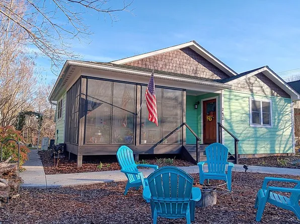 248 Franklin St, Brevard, NC 28712