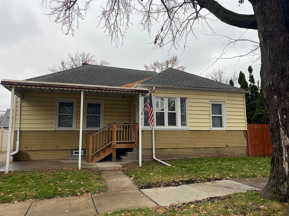 1st image of 452 Spruce St
