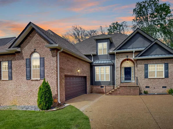 140 Ridgeview Trce, Hendersonville, TN 37075