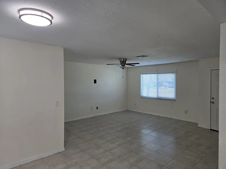 9156 Irving Rd — Photo 3