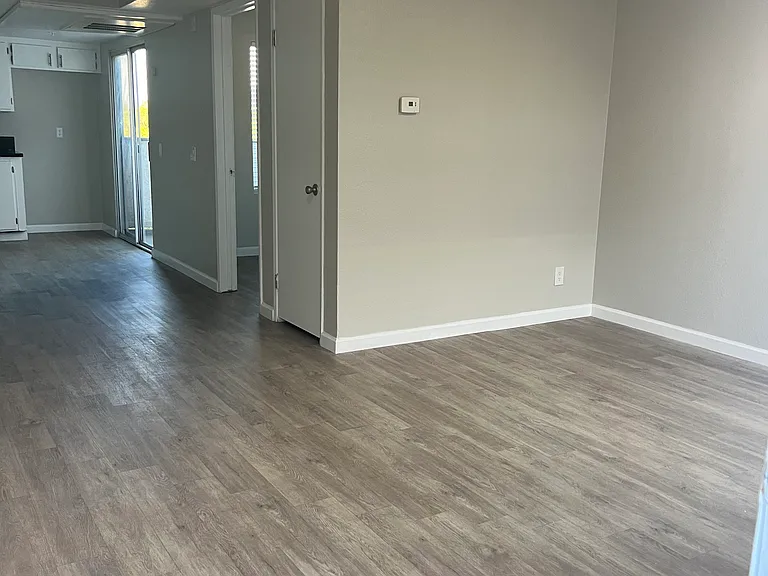PARK CITY WALK APARTMENTS — Photo 25