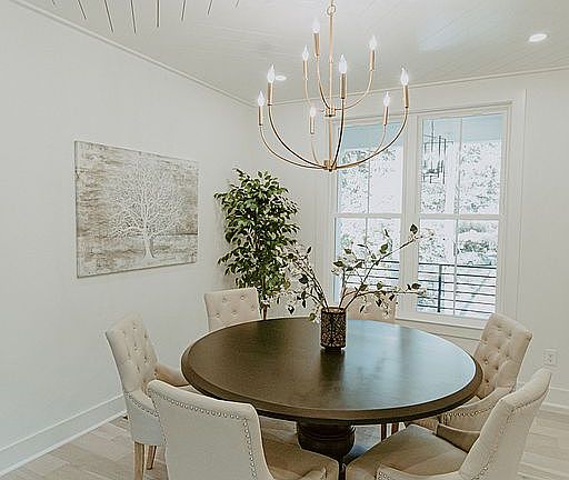 5th image of 2968 McCully Dr