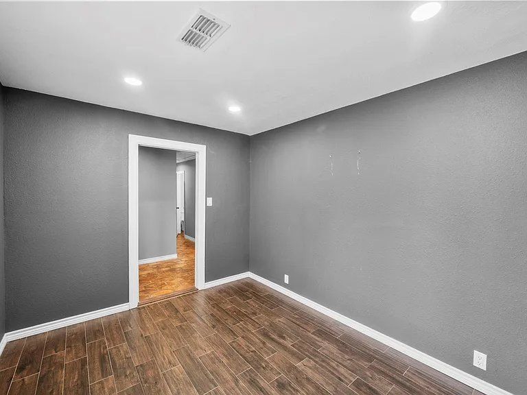 10519 Fawnview Dr — Photo 24