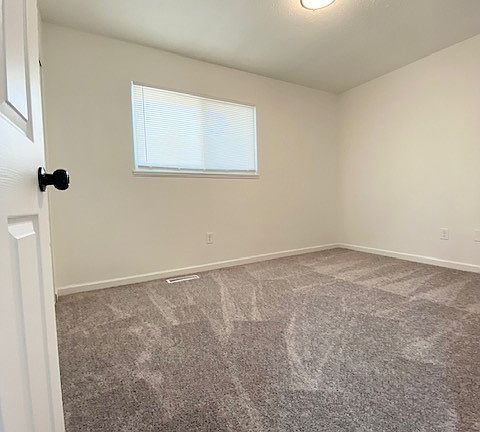 5th image of 2230 Randall St