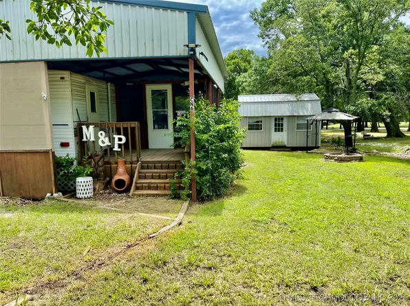 6 N Cedar St, Sulphur, OK 73086