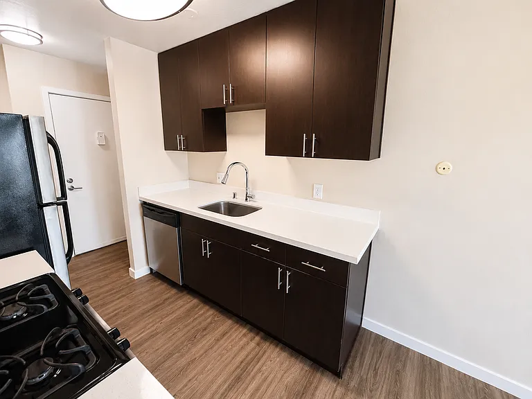 Riverbend Apartments — Photo 45