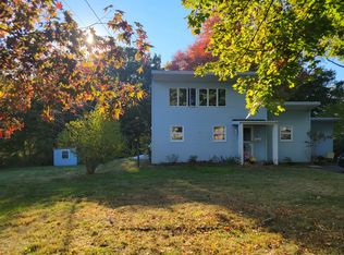 599 Pond Point Ave, Milford, CT 06460