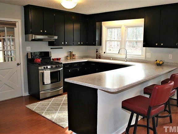 5th image of 621 Ourso Dr