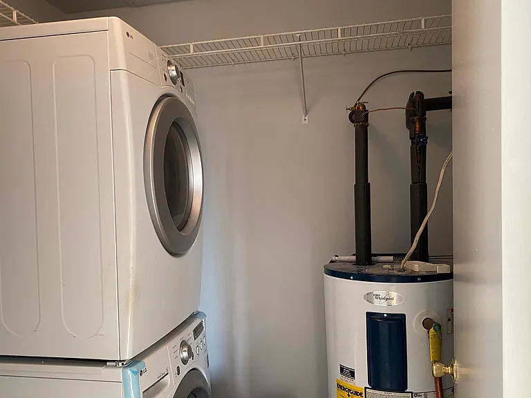 Utility Closet W/D