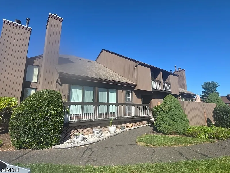 2 bed, 2.5 bath, 1393 sqft, $3,250 — Photo 2