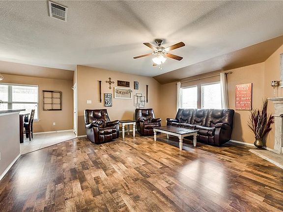 4th image of 3816 White Summit Ln