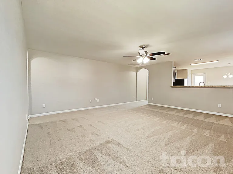1404 Breanna Ln — Photo 4