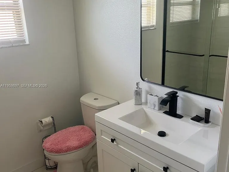 2359 Kings Crest Rd — Photo 10
