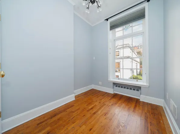 108 Pierrepont Street image 5 of 26