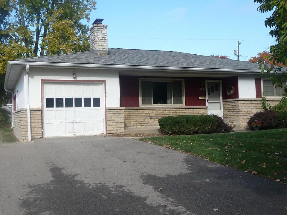 2nd image of 2078 Kentwell Rd