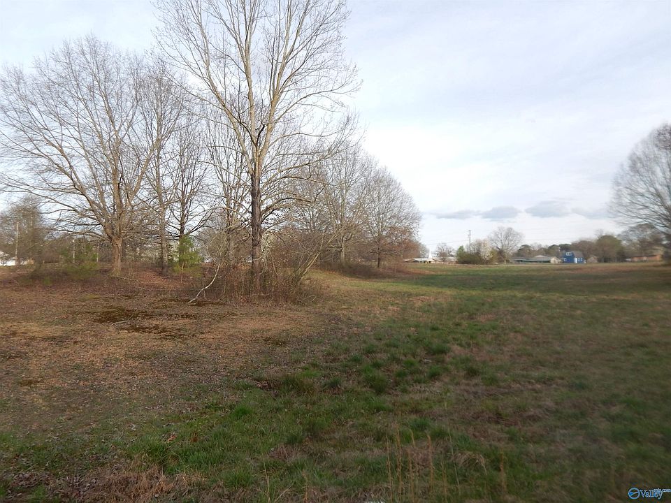 1st image of 4.6 Garden Gate Cir