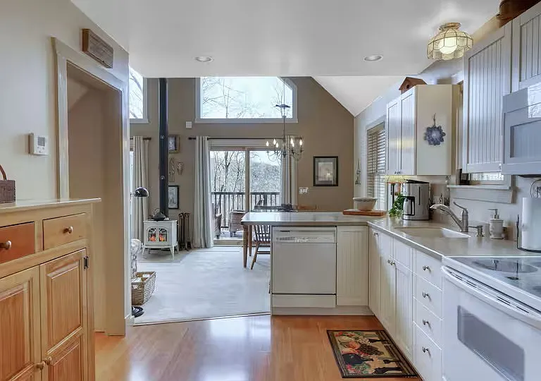 6284 Dublin Hills Rd — Photo 7