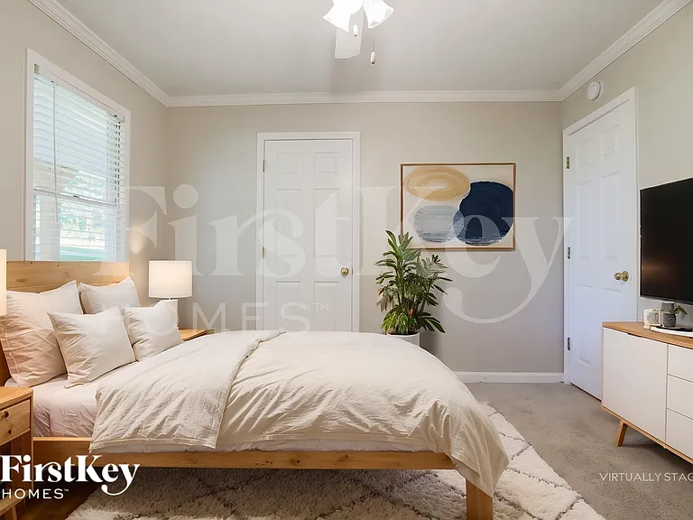 226 David Larsen Dr — Photo 12