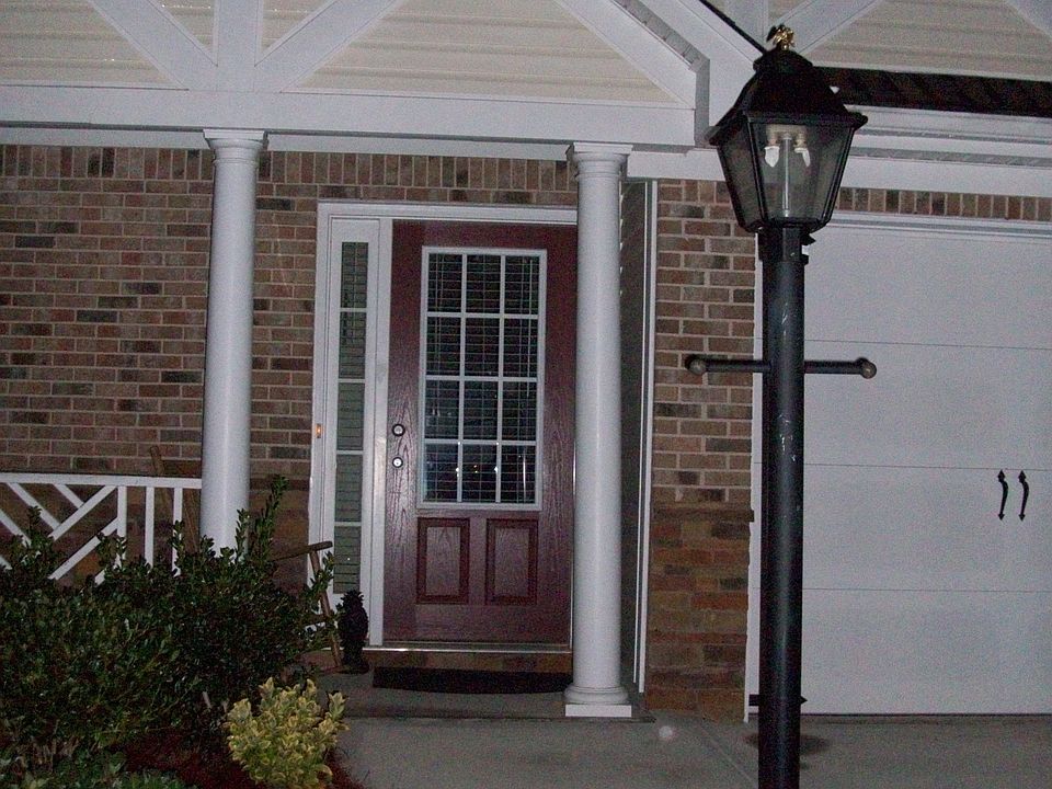 2nd image of 2550 Cottage View Way