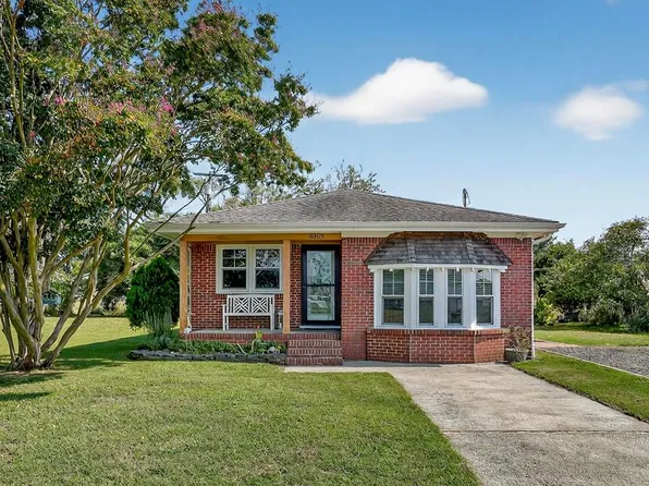 6309 Highland Park Dr, Chincoteague, VA 23336