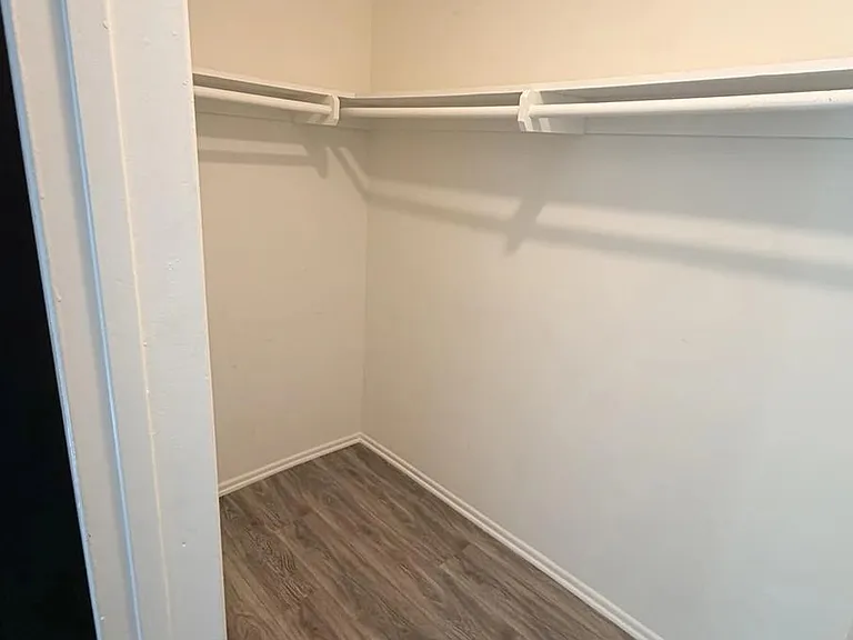 11975 Iowa Ave #7 — Photo 14