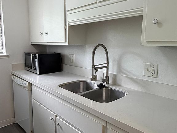 4th image of 4711 Hayford Way APT 4