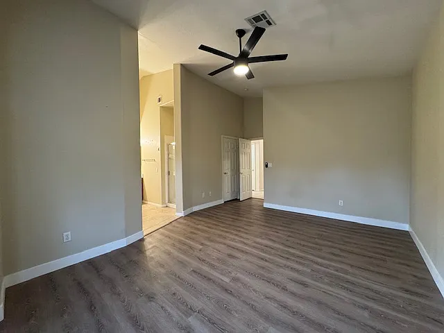 509 First Light St — Photo 15