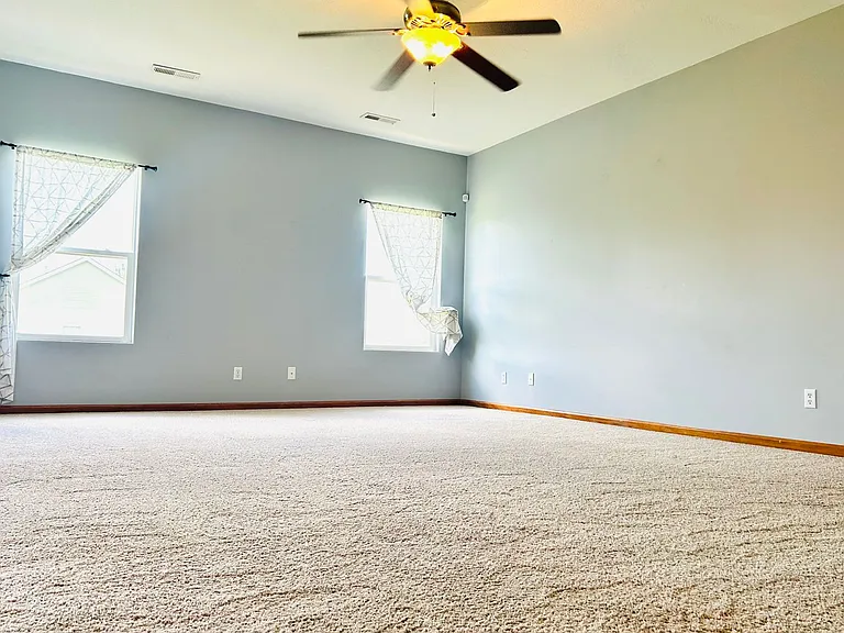 2743 Devin Dr — Photo 4