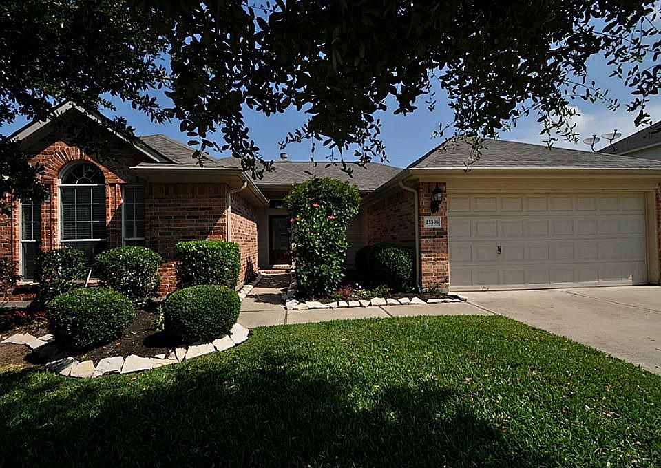 1st image of 25306 Sundown Canyon Ln